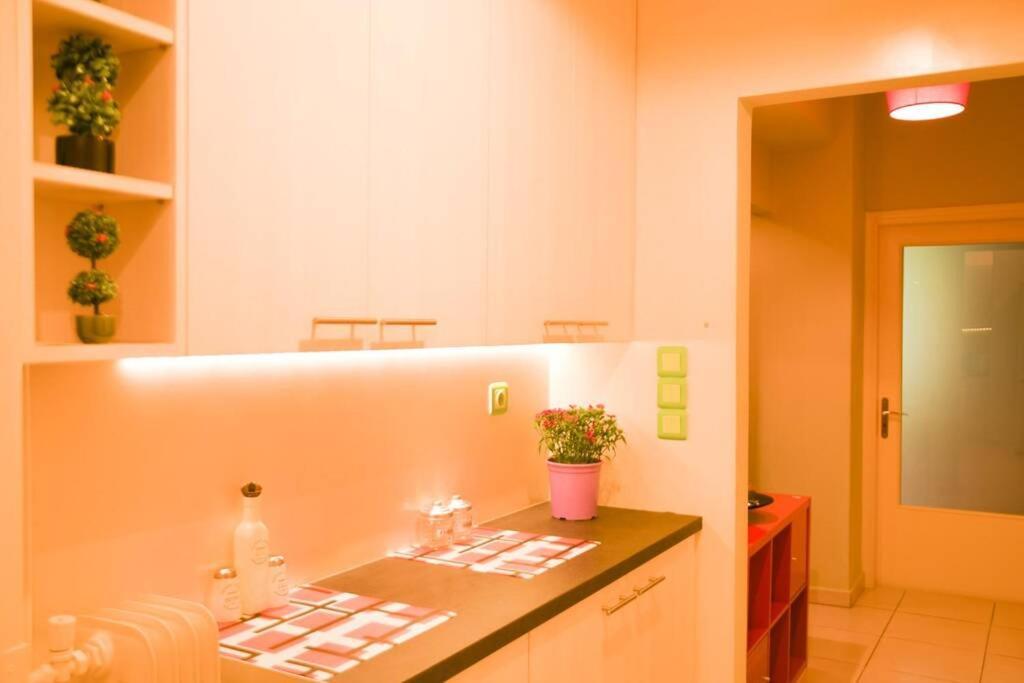 Sweet & Cosy Apt In The Center Of Athens Apartment Bagian luar foto